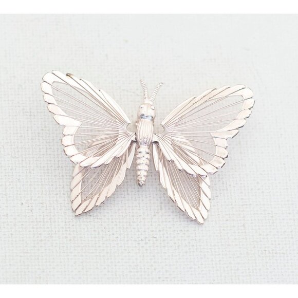 Vintage Silver Fantasy Butterfly Brooch by Monet - T12 - Picture 1 of 2